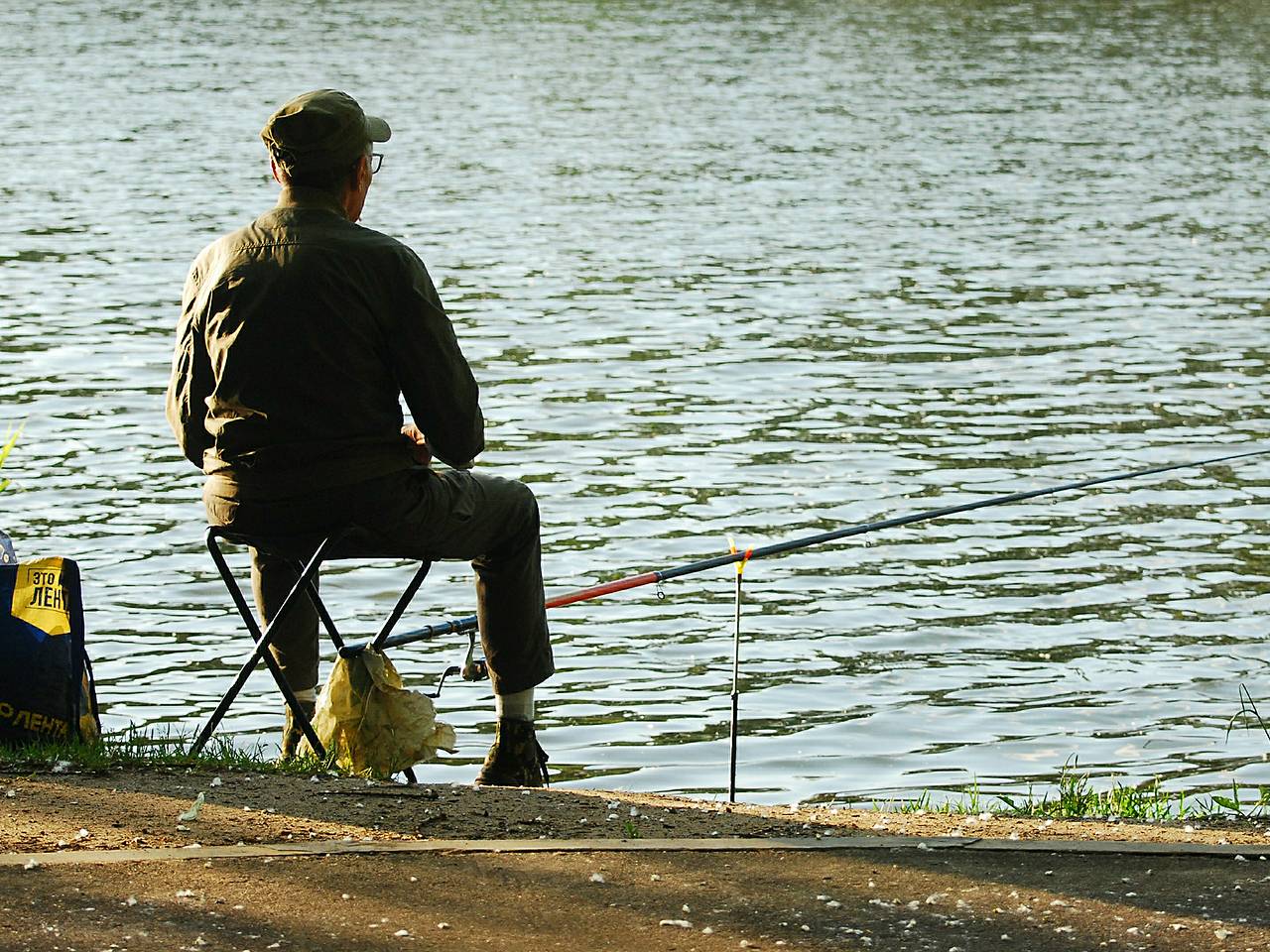 Россиянин получил удар током на рыбалке и не выжил