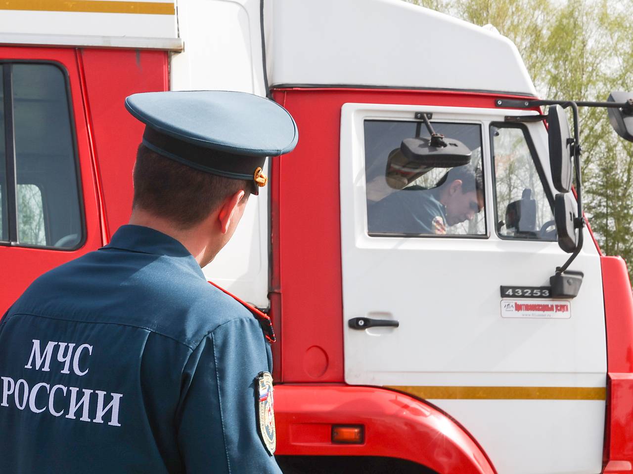 В Туле обломки дрона со взрывчаткой упали возле физкультурно-оздоровительного комплекса В Туле обломки дрона со взрывчаткой упали возле физкультурно-оздоровительного комплекса