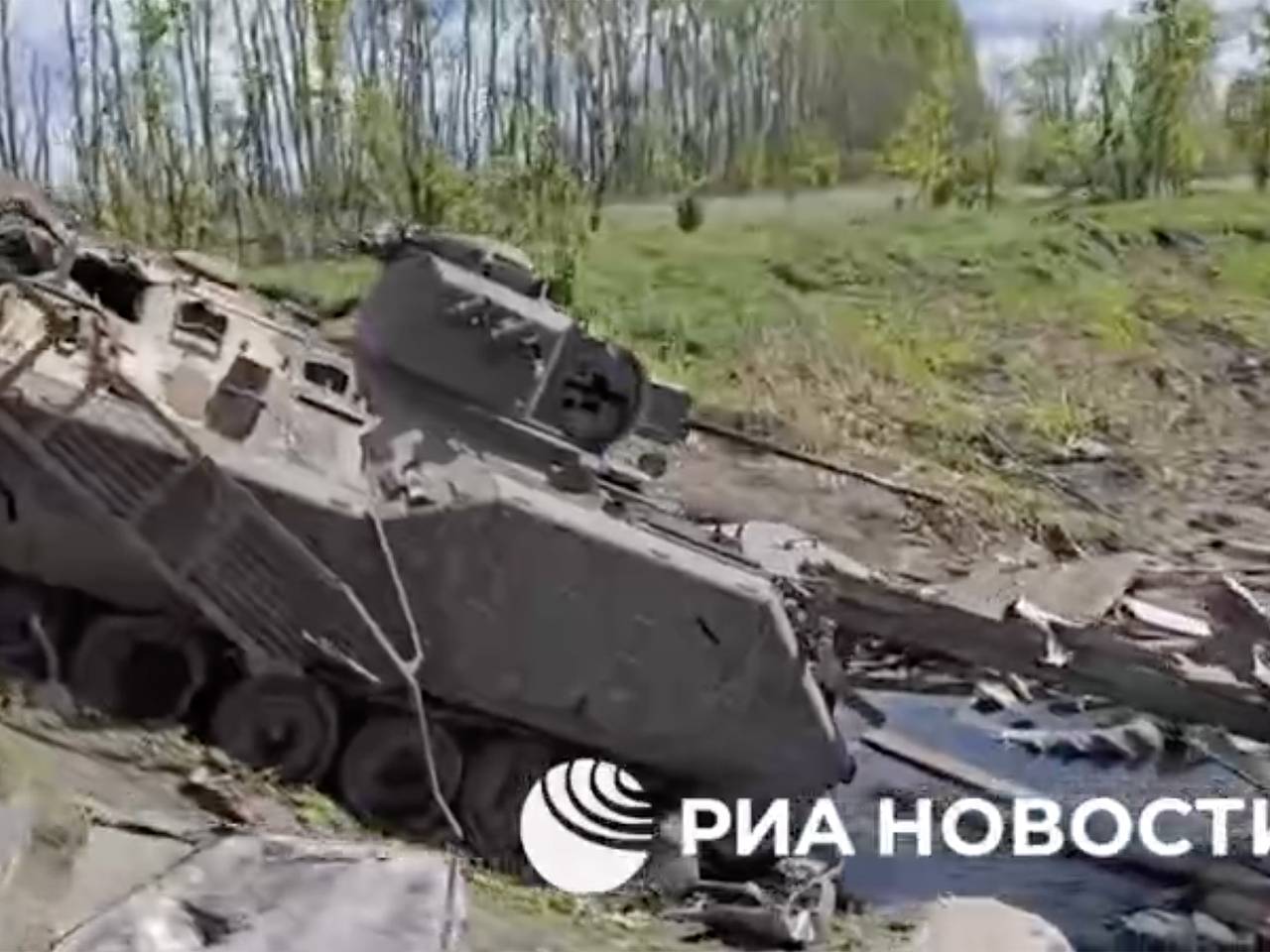 Стало известно о скоплении десятков единиц подбитой техники НАТО у курской границы