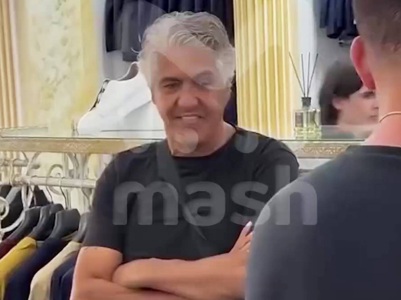 Звезда «Такси» решил сняться в рекламе российского магазина одежды