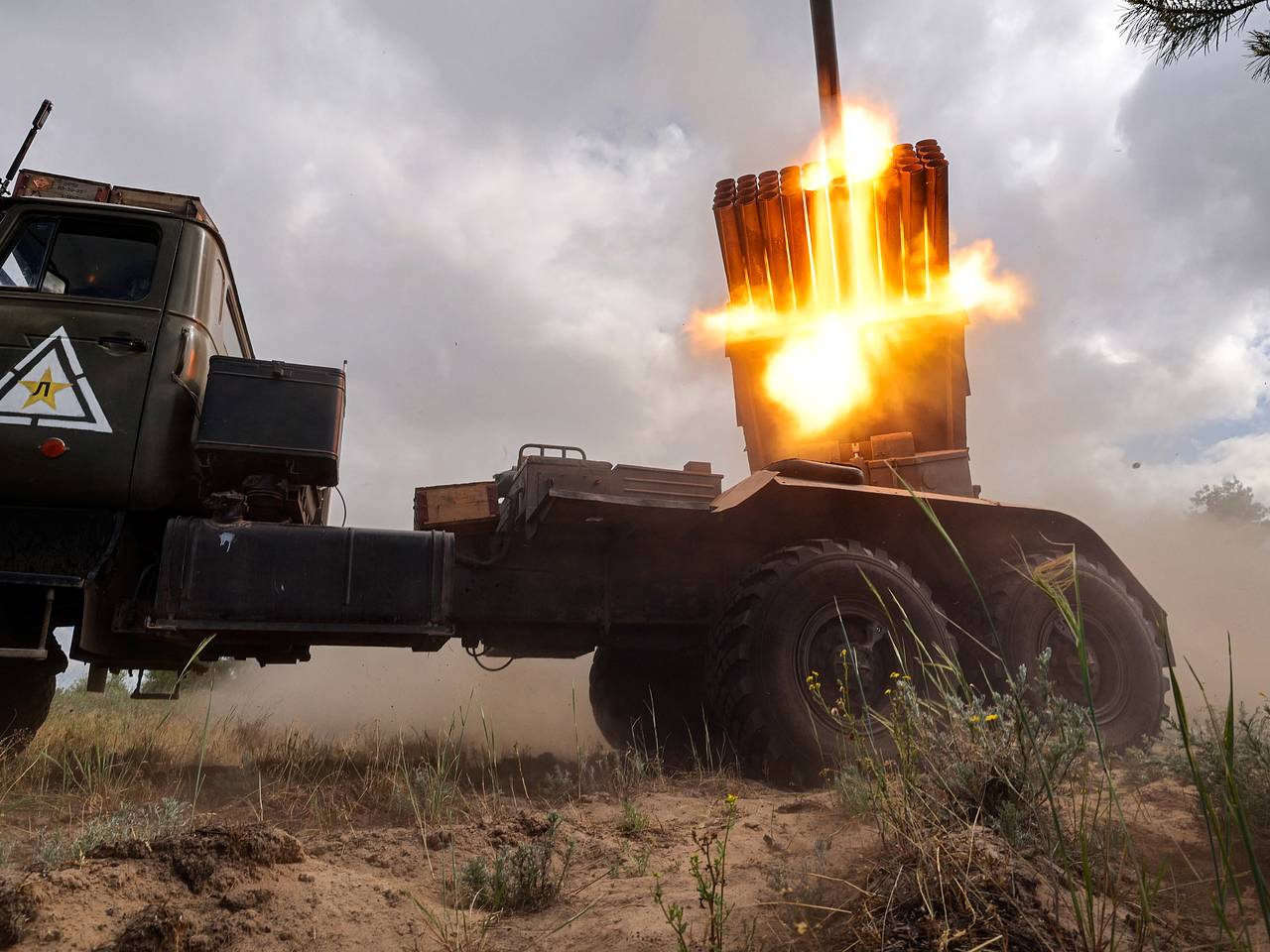 Минобороны России сообщило об ударе по лагерю подготовки ВСУ Минобороны России сообщило об ударе по лагерю подготовки ВСУ