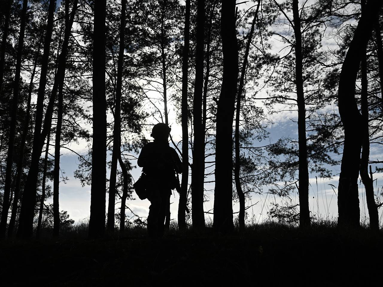 Возлюбленная бойца СВО отказалась возвращать ему дом и два автомобиля после расставания