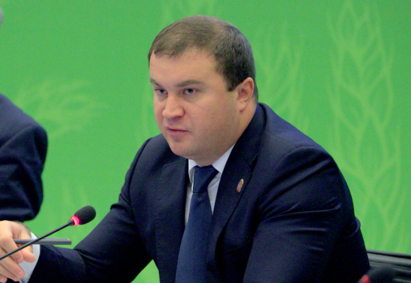 Глава Омской области порекомендовал не запускать фейерверки на новый год