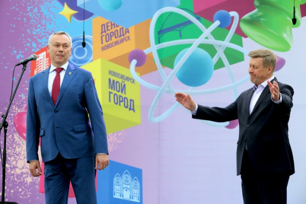Губернатор указывает мэру Новосибирска на ошибки или на что-то ещё?