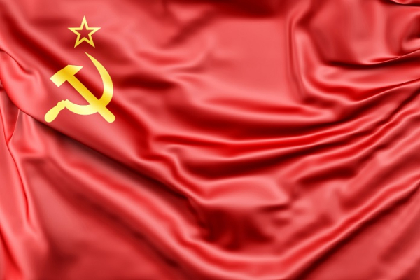 Коммунистам отказали в добавлении серпа и молота на флаг Новосибирской области