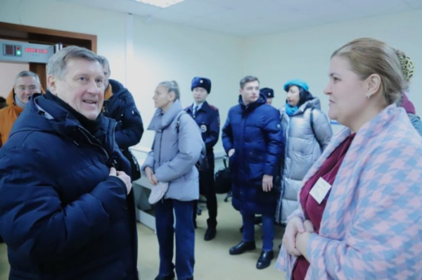 Мэр Новосибирска Анатолий Локоть призвал горожан сделать зарядку и пойти на выборы