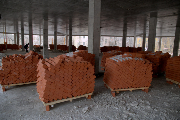 Неустойку за сорванные сроки строительства школ в Новосибирске спишут с концессионера