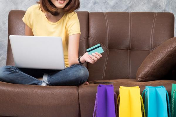 Новосибирцы стали третьими в рейтинге увлеченности онлайн-шопингом