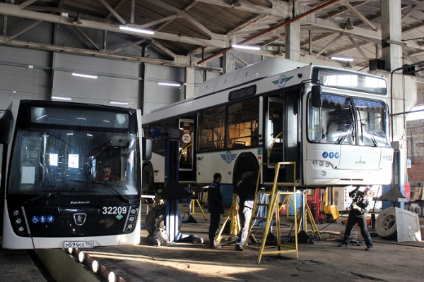 Новосибирский перевозчик сократит время на ремонт автобусов благодаря нацпроекту