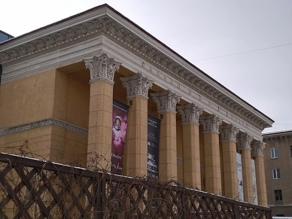 Почему для посетителей закрыт новосибирский кинотеатр «Победа»?