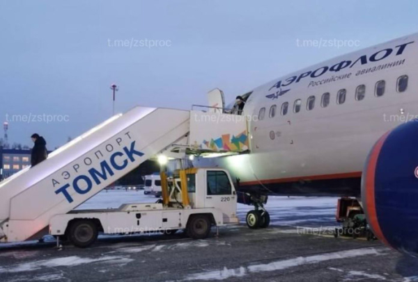 Самолет «Аэрофлота» из-за неисправности не смог улететь из Томска в Москву