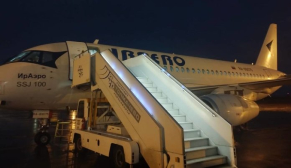 В Новосибирске самолет вернулся в аэропорт вылета из-за неисправности