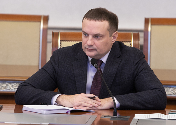 В Новосибирске задержан министр ЖКХ и энергетики Денис Архипов