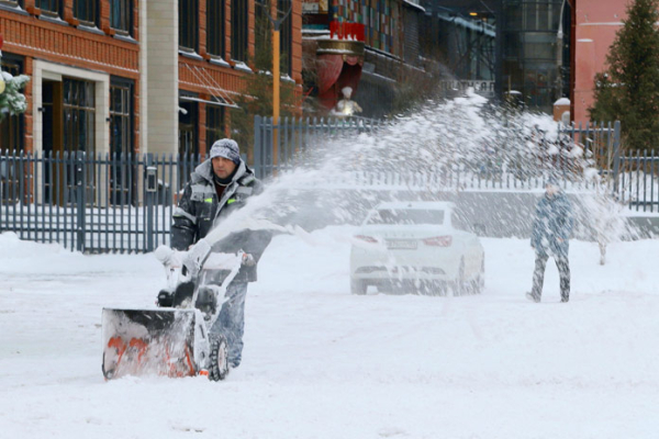 Власти Новосибирска признали проблему с уборкой снега
